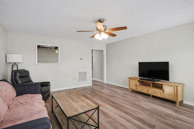 3072 Woody Ln, Clarksville, TN 37043