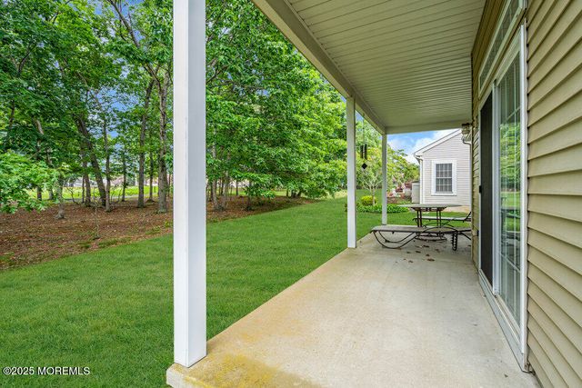 33 Pine Valley Road, Jackson, NJ 08527