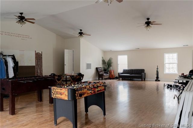 10609 Brownstown Road, Henryville, IN 47126