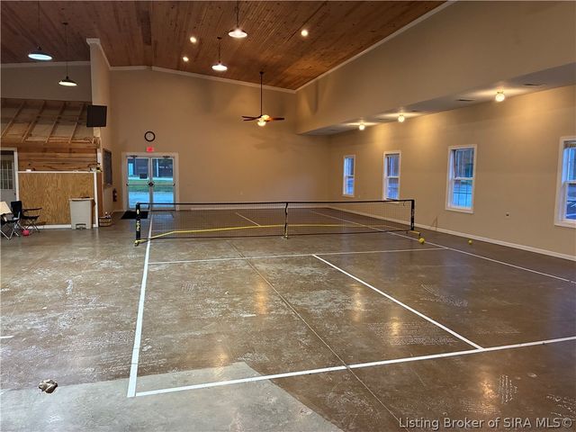 10609 Brownstown Road, Henryville, IN 47126