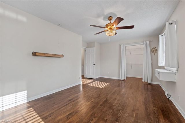 4902 Forest Oaks Drive, Greensboro, NC 27406