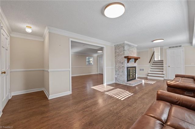 4902 Forest Oaks Drive, Greensboro, NC 27406