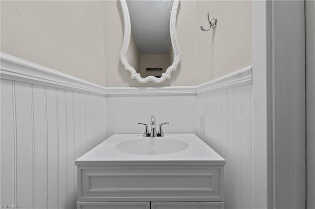 4902 Forest Oaks Drive, Greensboro, NC 27406