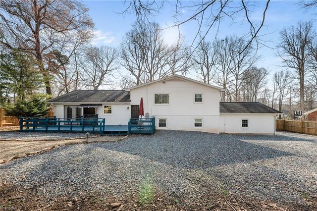 4902 Forest Oaks Drive, Greensboro, NC 27406