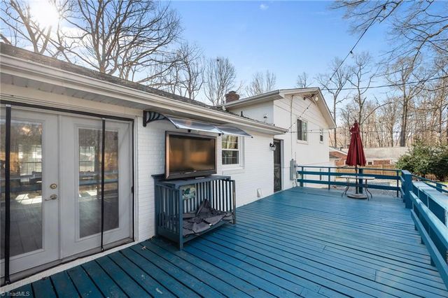 4902 Forest Oaks Drive, Greensboro, NC 27406