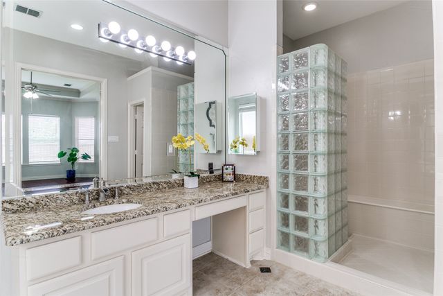 869 Winchester Drive, Lewisville, TX 75056