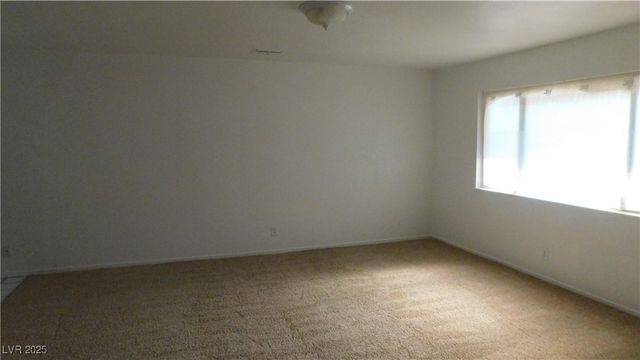 5300 Sugarfoot Avenue, Las Vegas, NV 89107