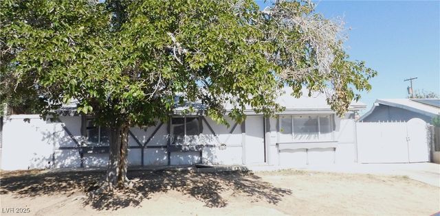 5300 Sugarfoot Avenue, Las Vegas, NV 89107