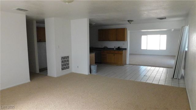 5300 Sugarfoot Avenue, Las Vegas, NV 89107