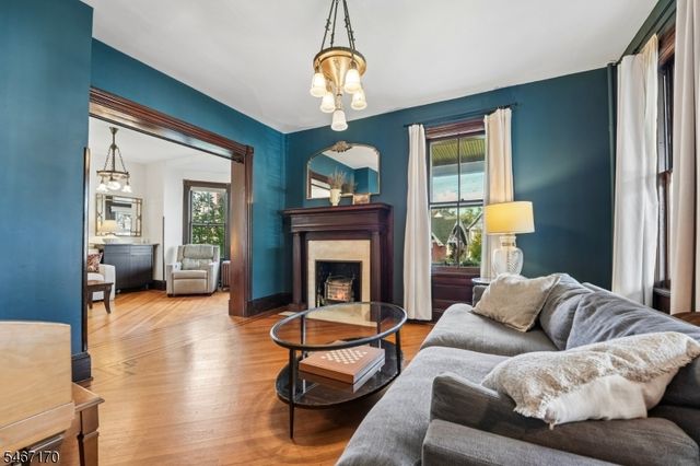 73 N Doughty Ave, Somerville Boro, NJ 08876