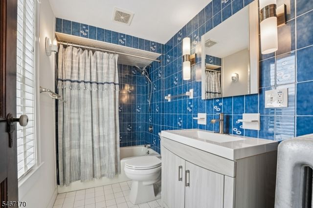 73 N Doughty Ave, Somerville Boro, NJ 08876