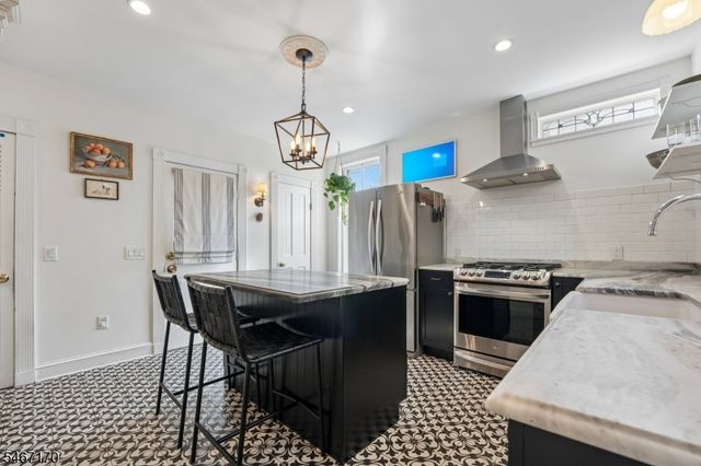 73 N Doughty Ave, Somerville Boro, NJ 08876