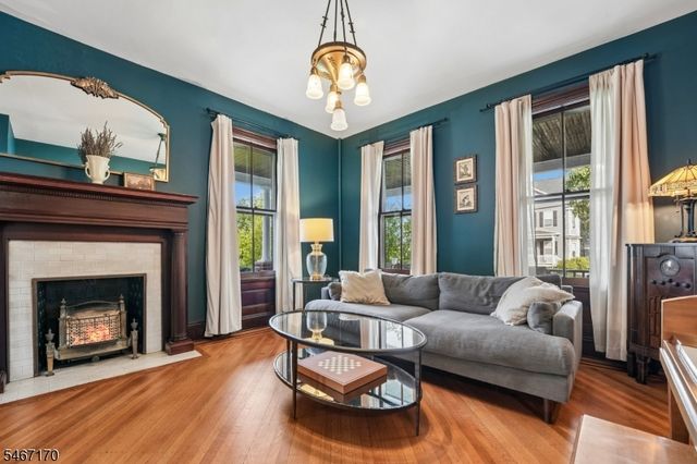 73 N Doughty Ave, Somerville Boro, NJ 08876
