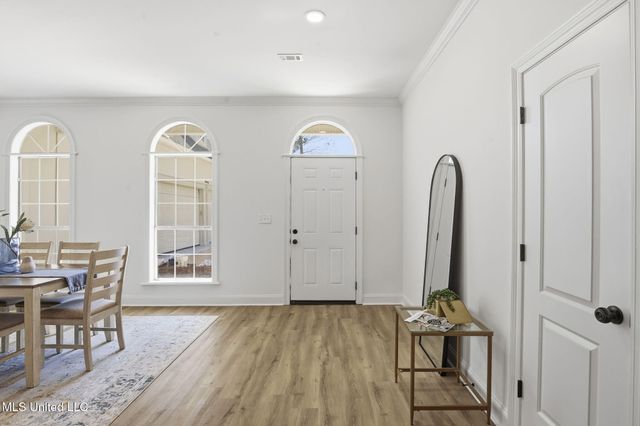 314 Fox Hollow, Canton, MS 39046