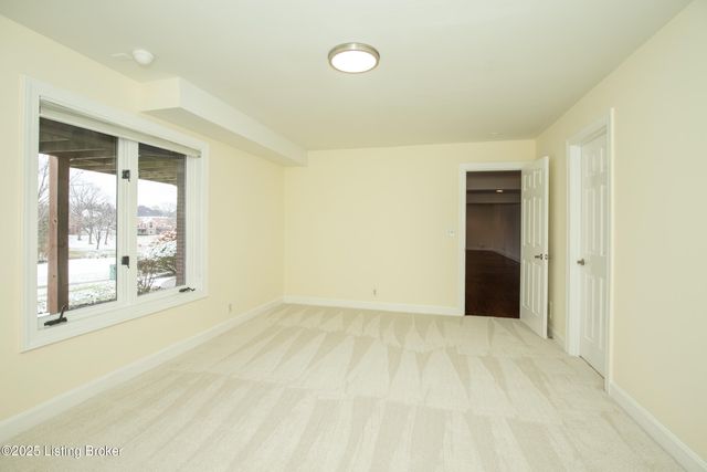 14504 Ash Grove Pl, Louisville, KY 40245