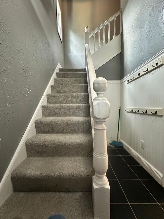 810 30th Avenue N, Minneapolis, MN 55411