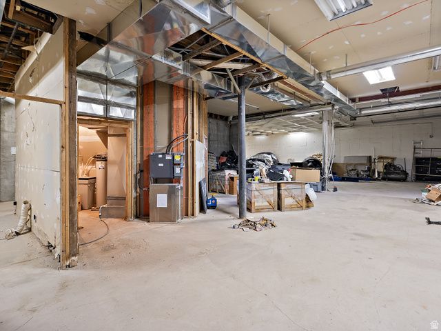 5758 S WASATCH BLVD, Holladay, UT 84121