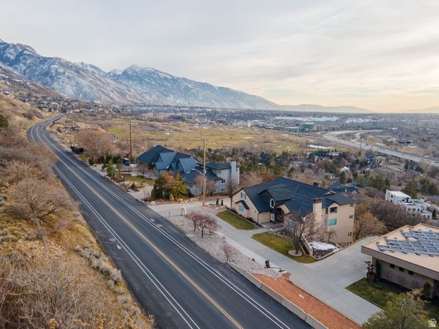 5758 S WASATCH BLVD, Holladay, UT 84121