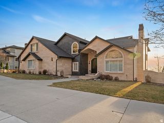 5758 S WASATCH BLVD, Holladay, UT 84121
