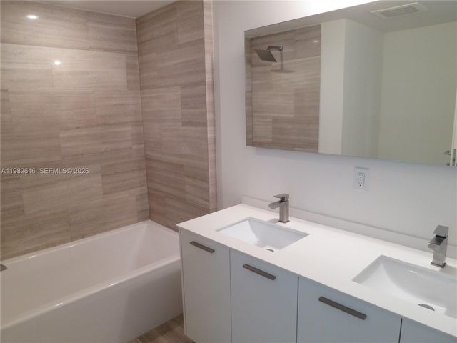 1300 BRICKELL BAY DR 1100, Miami, FL 33131