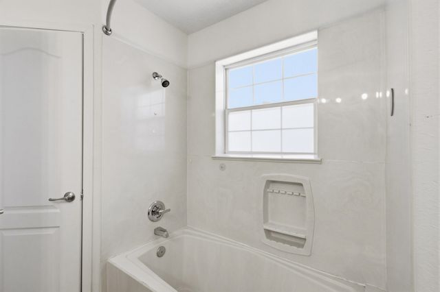 820 Theresa Drive, Belen, NM 87002