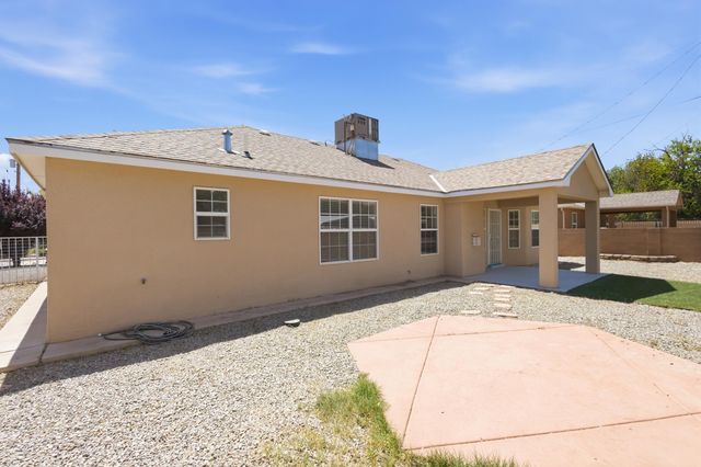 820 Theresa Drive, Belen, NM 87002