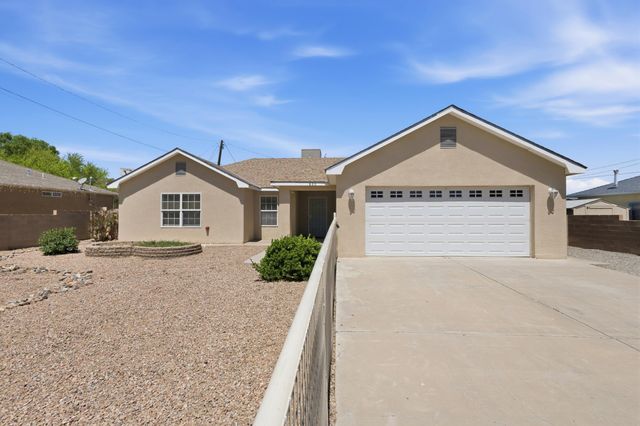 820 Theresa Drive, Belen, NM 87002