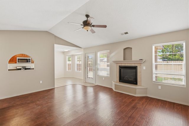 820 Theresa Drive, Belen, NM 87002