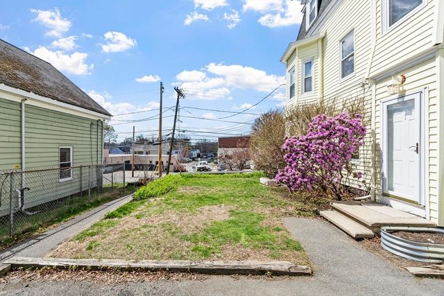 155 Maple St 1, Danvers, MA 01923