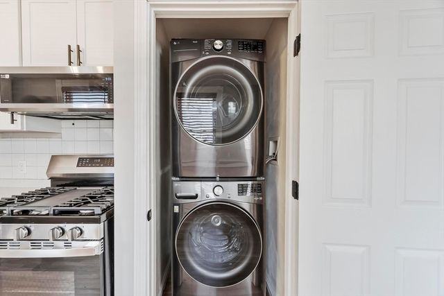 155 Maple St 1, Danvers, MA 01923