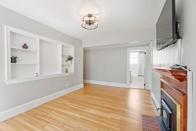 155 Maple St 1, Danvers, MA 01923