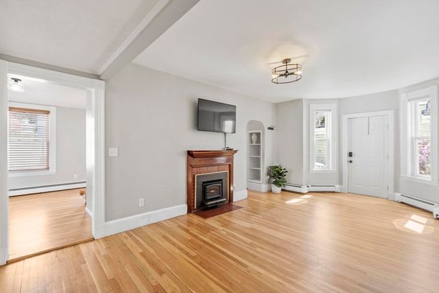 155 Maple St 1, Danvers, MA 01923