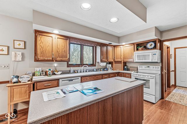 9053 Sargent Creek Drive, Indianapolis, IN 46256