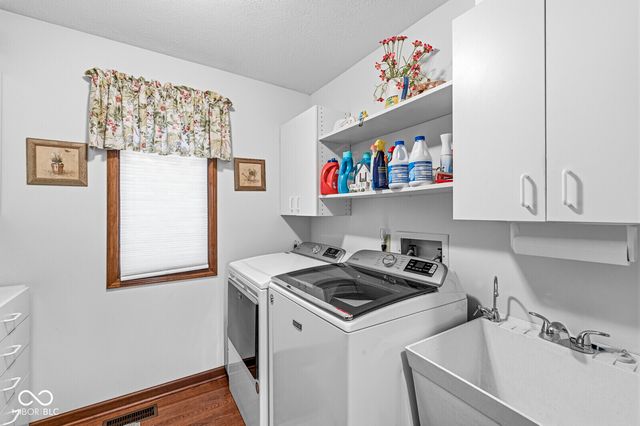 9053 Sargent Creek Drive, Indianapolis, IN 46256