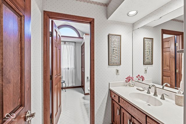 9053 Sargent Creek Drive, Indianapolis, IN 46256