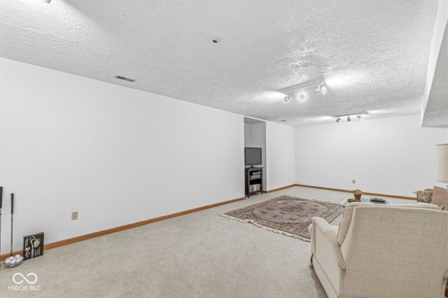 9053 Sargent Creek Drive, Indianapolis, IN 46256