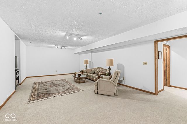 9053 Sargent Creek Drive, Indianapolis, IN 46256