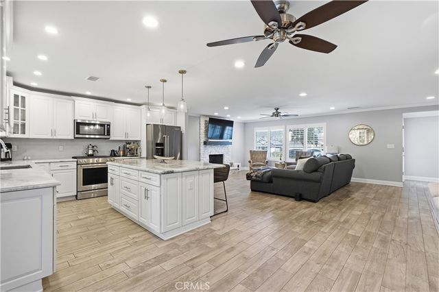 19833 Blythe, Winnetka, CA 91306