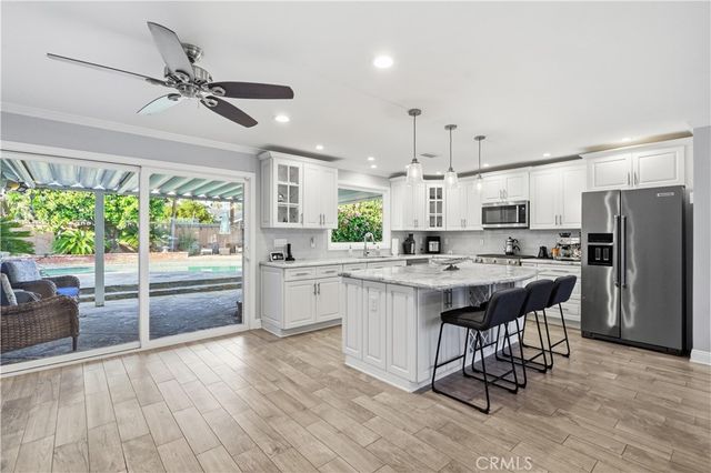 19833 Blythe, Winnetka, CA 91306