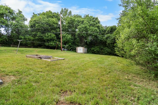 726 Richardson St, Clarksville, TN 37040