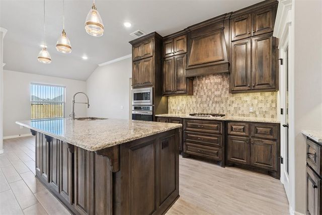 1025 NE 33rd Terrace, Moore, OK 73160