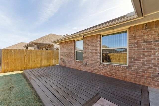 1025 NE 33rd Terrace, Moore, OK 73160