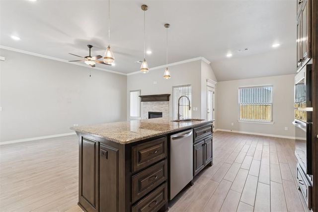 1025 NE 33rd Terrace, Moore, OK 73160