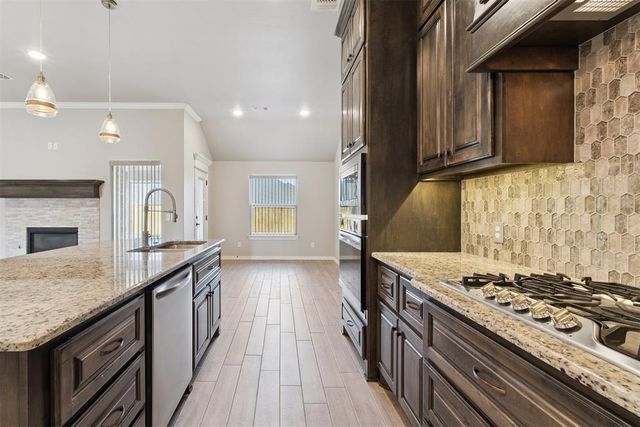 1025 NE 33rd Terrace, Moore, OK 73160