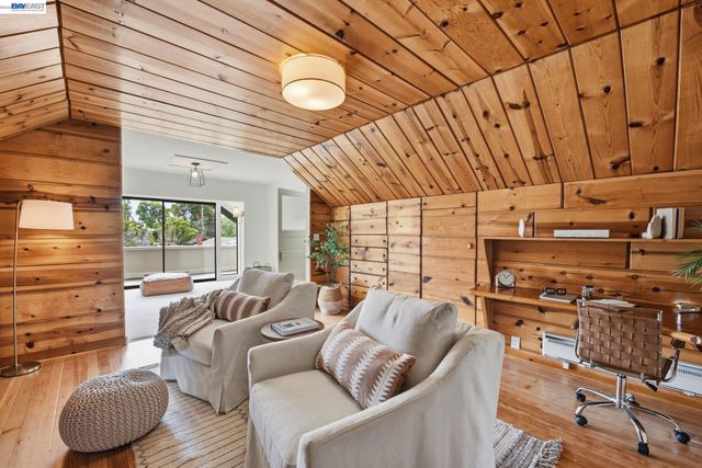 1420 Mound St, Alameda, CA 94501