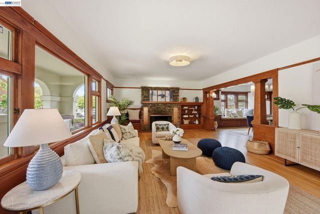 1420 Mound St, Alameda, CA 94501