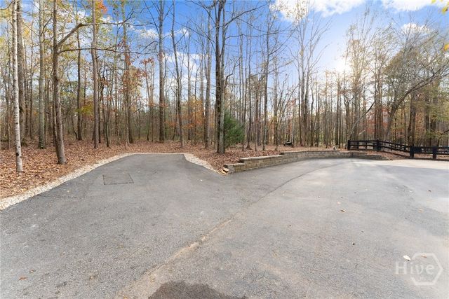 352 Lakeshore Drive, Jefferson, GA 30549