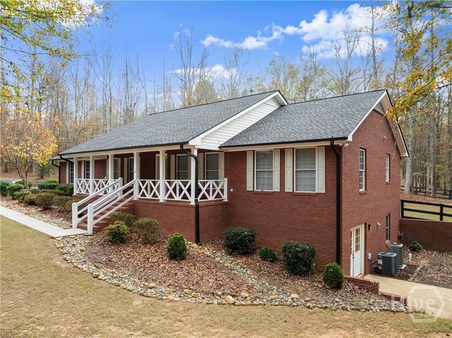 352 Lakeshore Drive, Jefferson, GA 30549