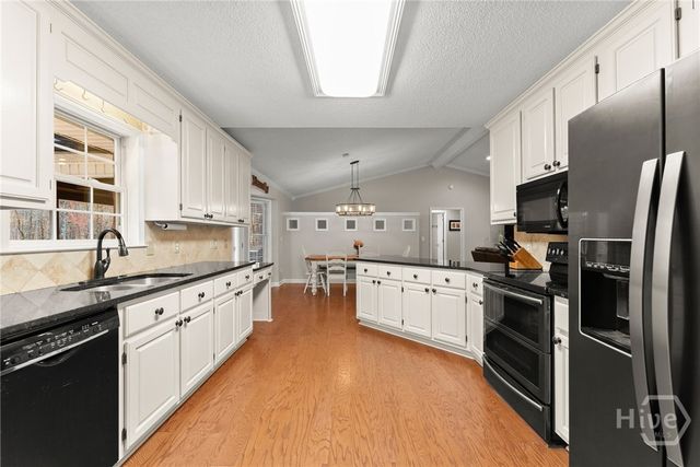 352 Lakeshore Drive, Jefferson, GA 30549