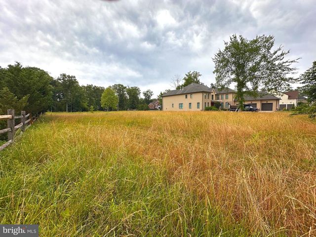 5955 COLCHESTER RD, Fairfax, VA 22030